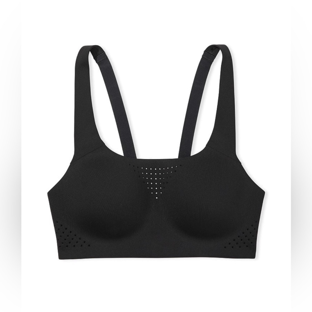 VICTORIA'S SECRET
Featherweight Max Sports Bra